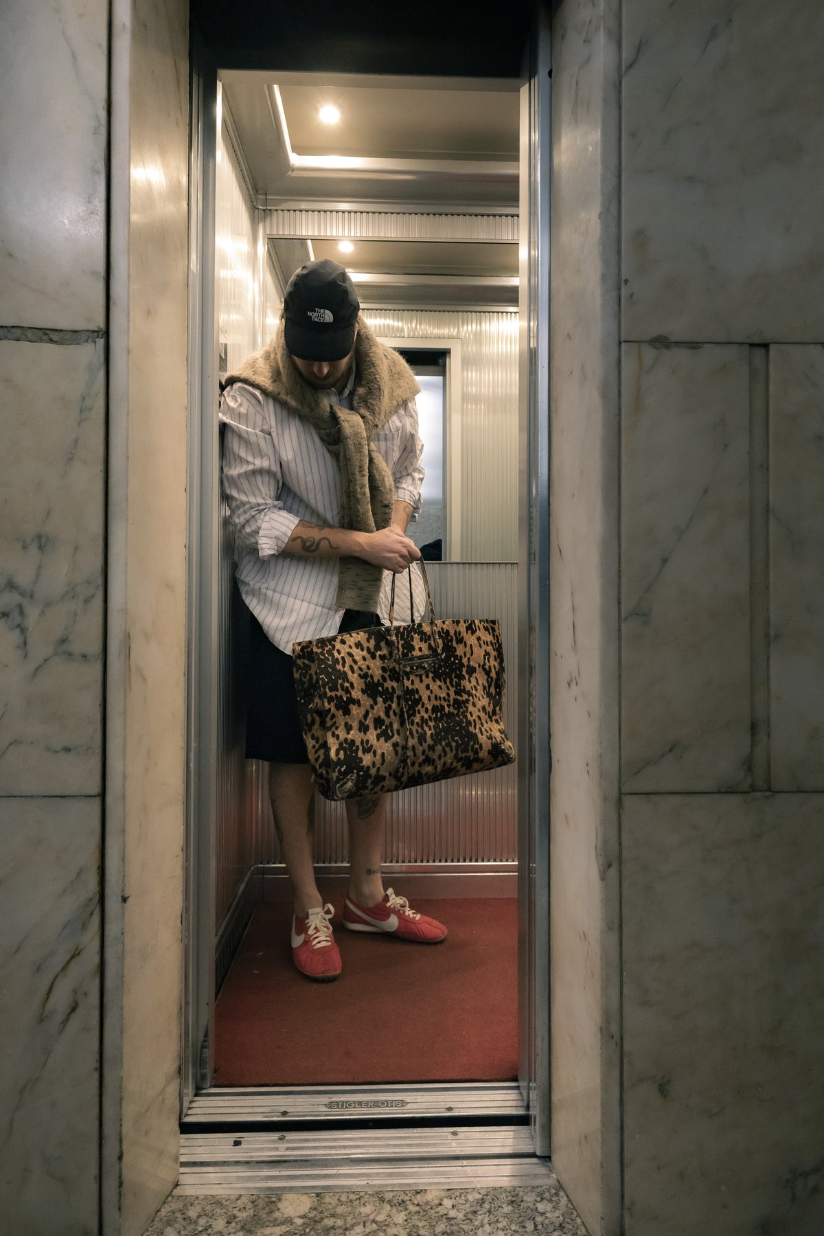 SHIRT, SHORT & BAG