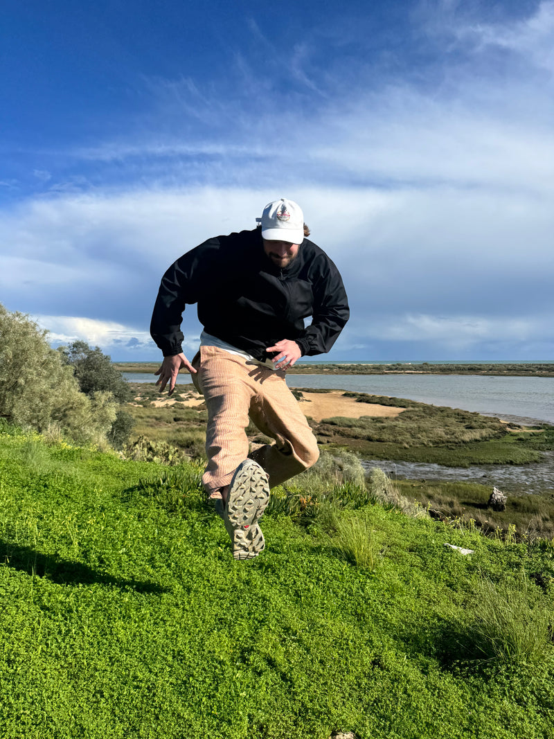 its not only the beaches that surprise you in Portugal. i CAN JUMP VERY HIGH.